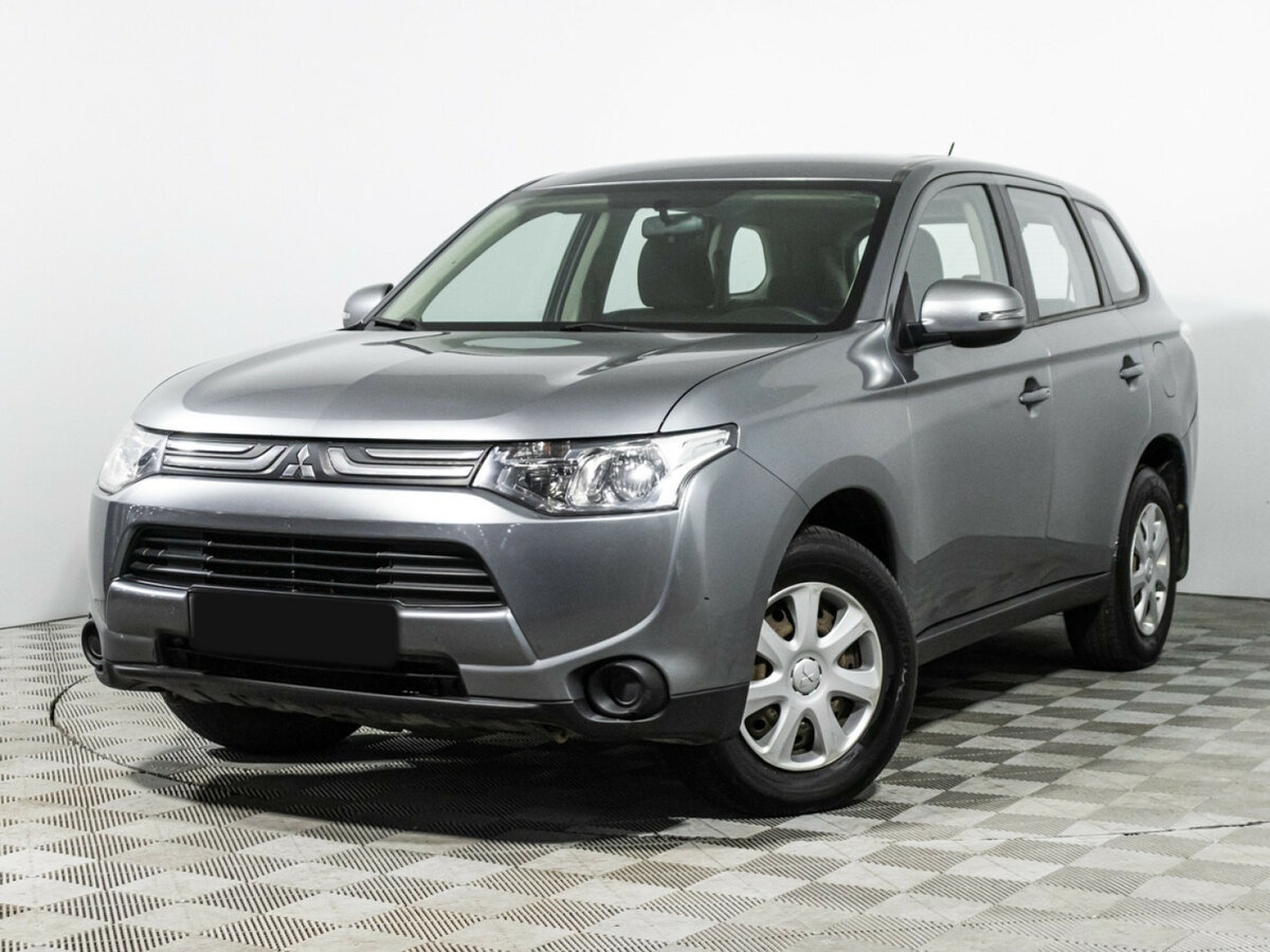 Mitsubishi Outlander с пробегом — 2013 год. Фото: #0