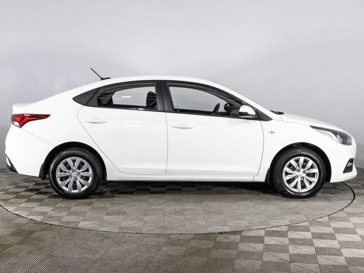 Hyundai Solaris с пробегом — 2018 год. Фото: #3