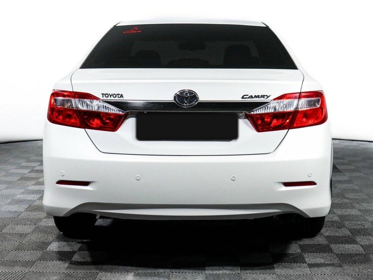 Toyota Camry с пробегом — 2013 год. Фото: #5