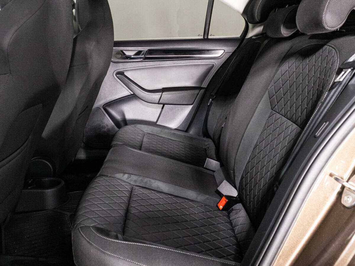 Skoda Rapid с пробегом — 2020 год. Фото: #9