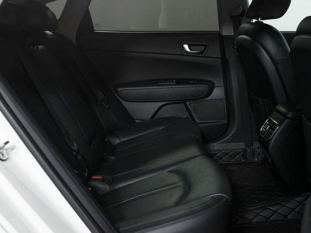 Kia Optima с пробегом — 2016 год. Фото: #10