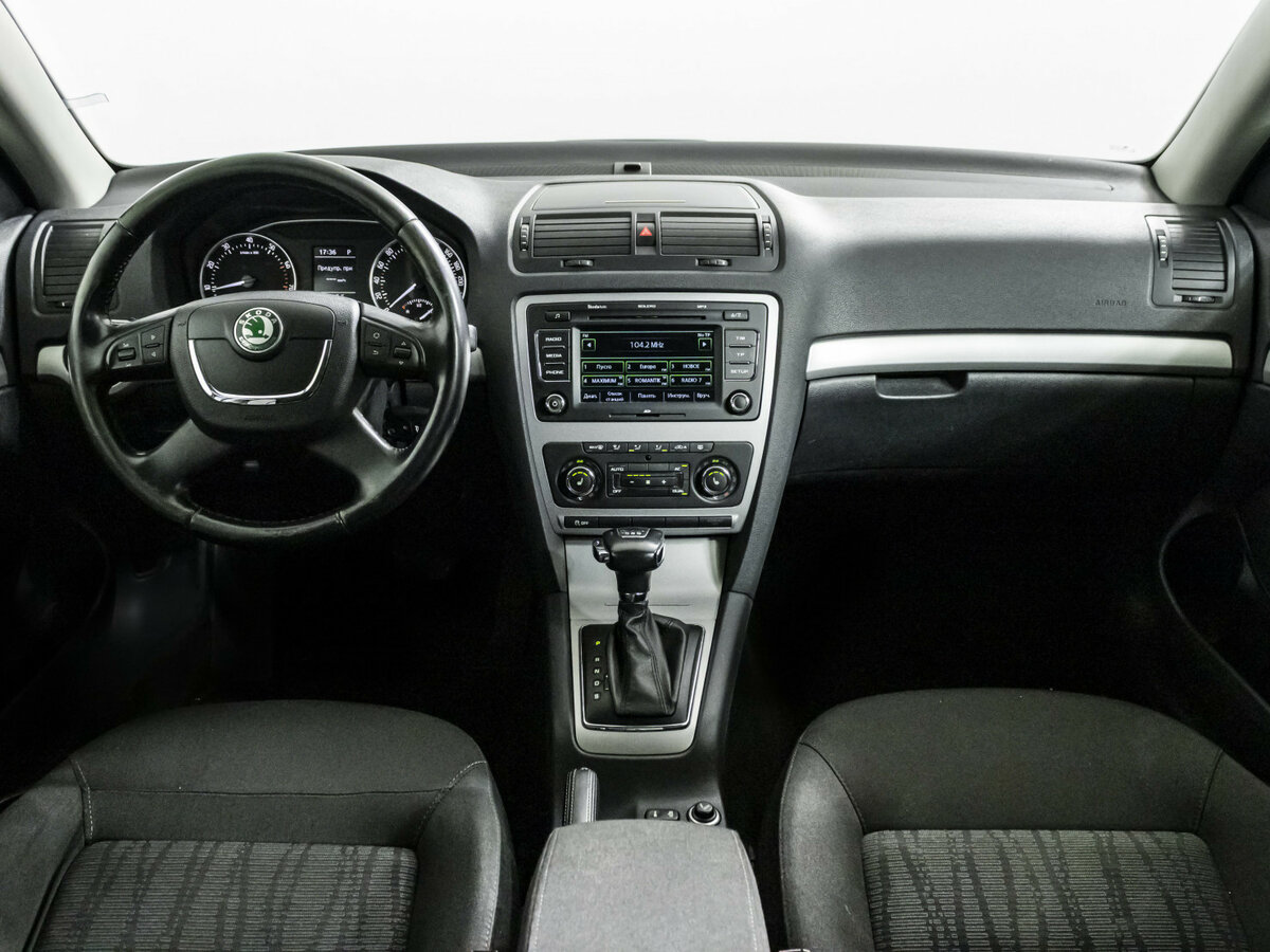 Skoda Octavia с пробегом — 2013 год. Фото: #8