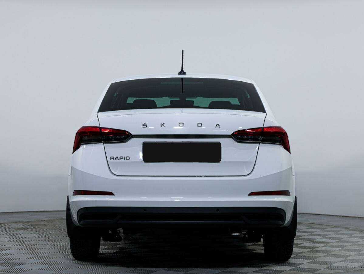Skoda Rapid с пробегом — 2021 год. Фото: #4