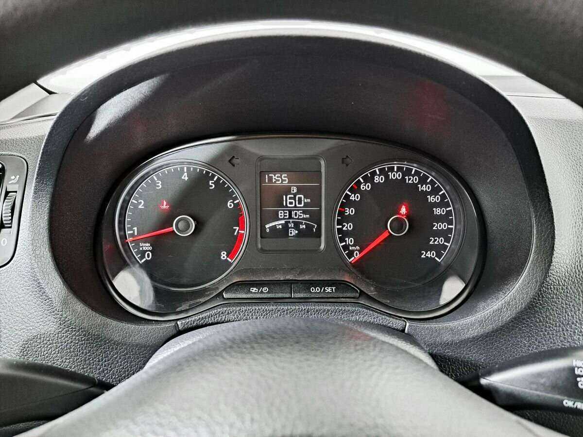 Volkswagen Polo с пробегом — 2014 год. Фото: #9