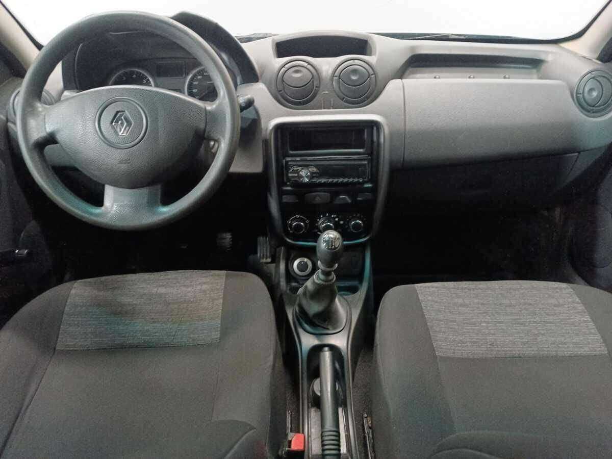Renault Duster с пробегом — 2014 год. Фото: #8