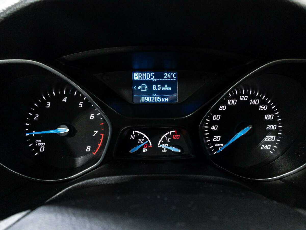 Ford Focus с пробегом — 2013 год. Фото: #11