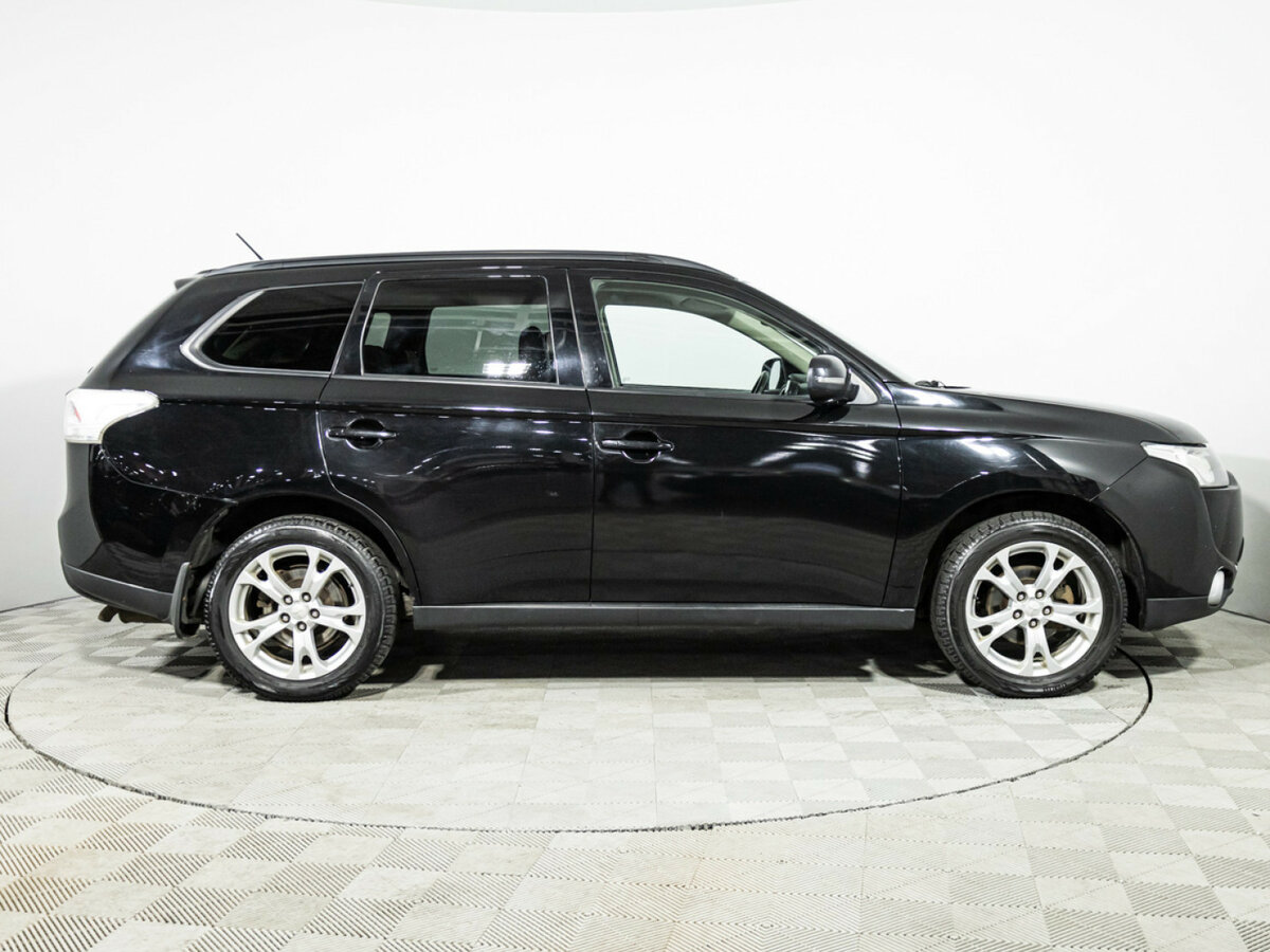 Mitsubishi Outlander с пробегом — 2013 год. Фото: #3