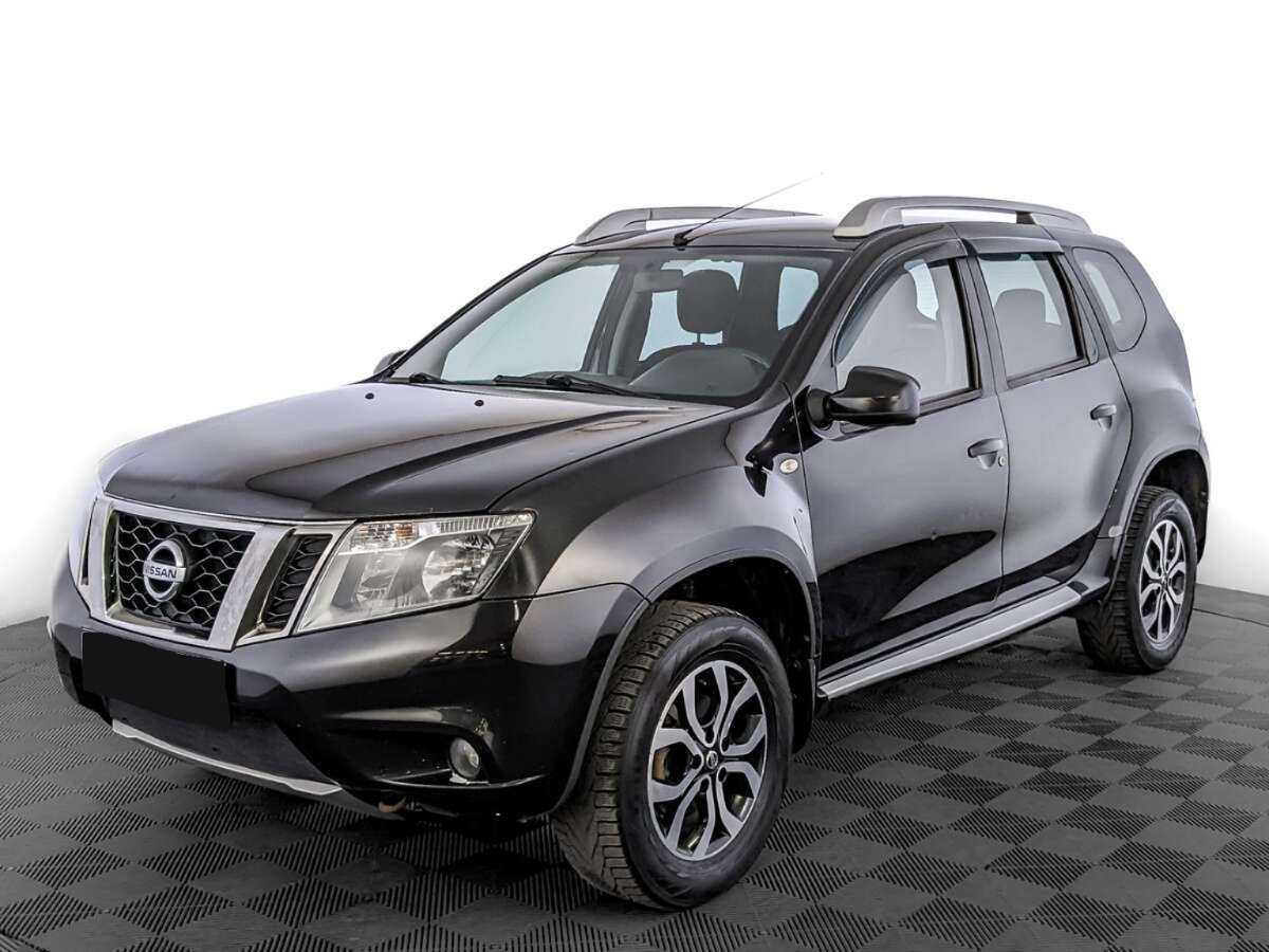 Nissan Terrano с пробегом — 2015 год. Фото: #0