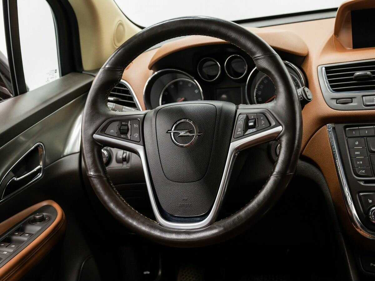 Opel Mokka с пробегом — 2013 год. Фото: #10