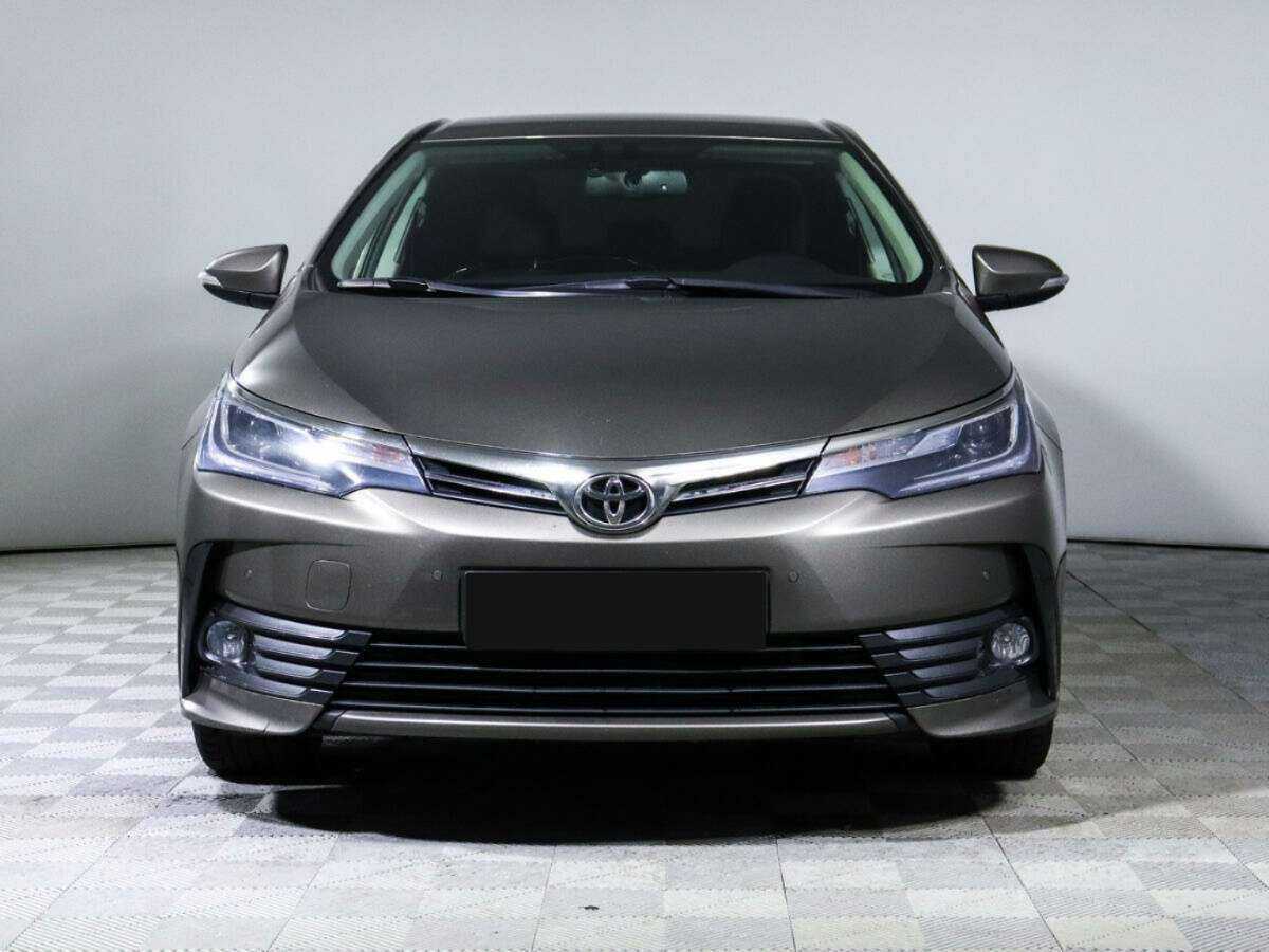 Toyota Corolla с пробегом — 2018 год. Фото: #1