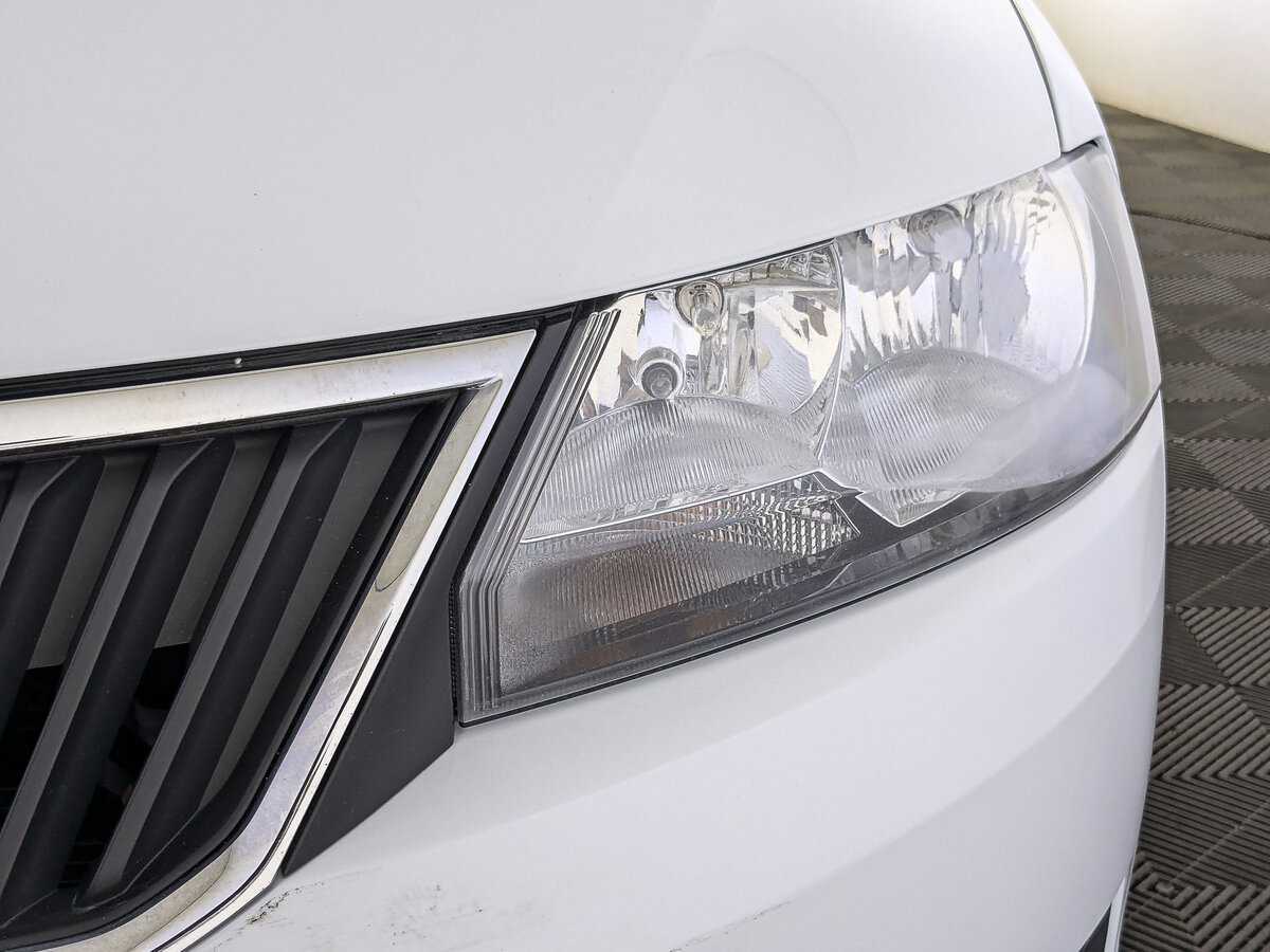 Skoda Rapid с пробегом — 2017 год. Фото: #10