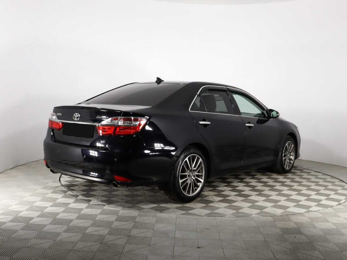 Toyota Camry с пробегом — 2016 год. Фото: #7