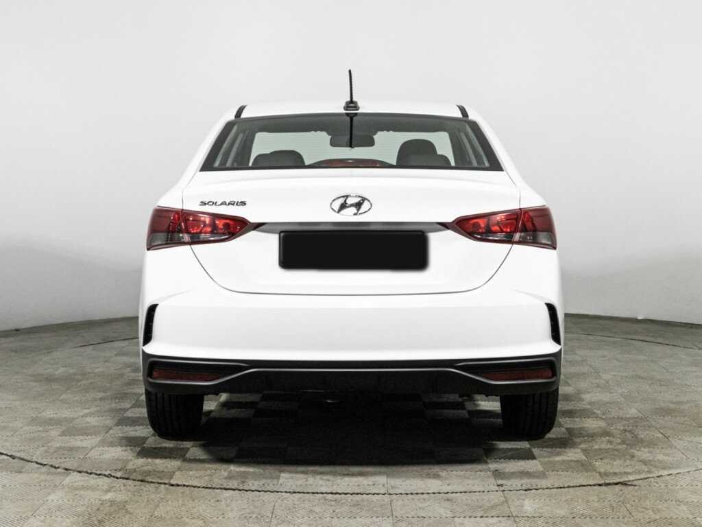 Hyundai Solaris с пробегом — 2022 год. Фото: #5