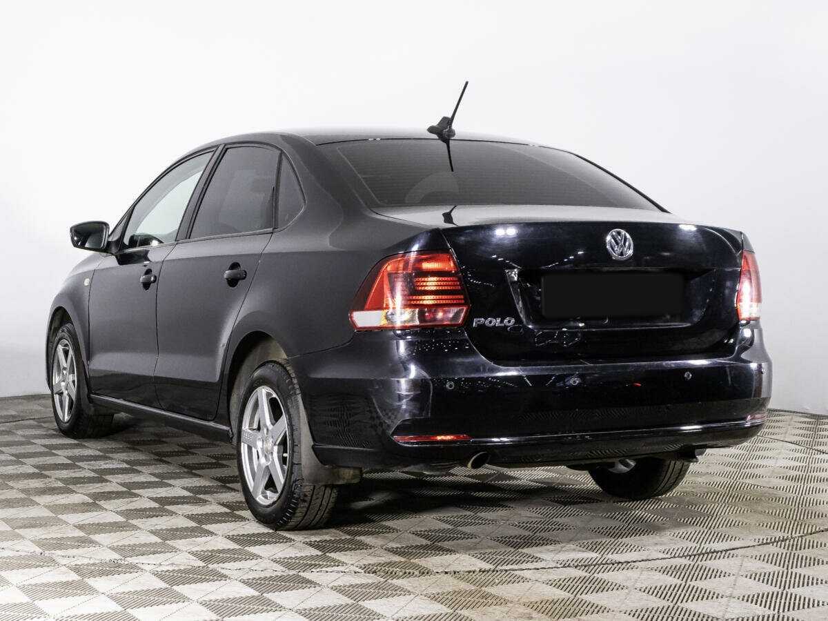 Volkswagen Polo с пробегом — 2017 год. Фото: #6