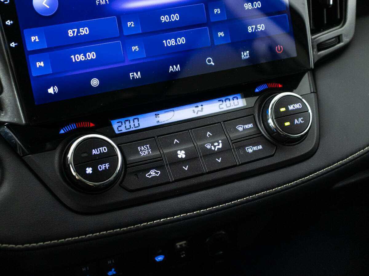 Toyota RAV4 с пробегом — 2016 год. Фото: #15