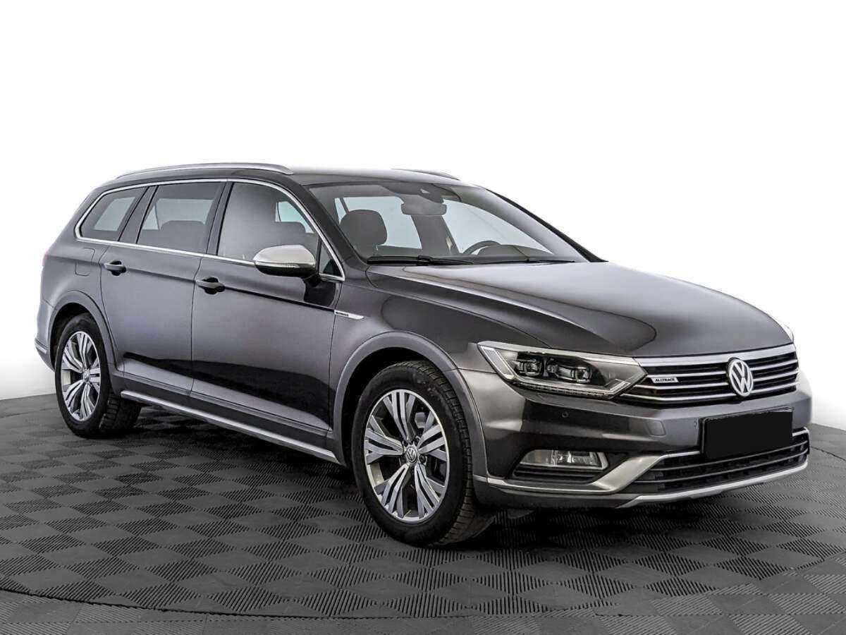 Volkswagen Passat с пробегом — 2018 год. Фото: #2