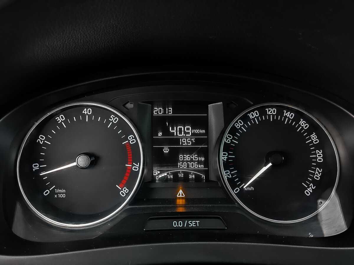 Skoda Rapid с пробегом — 2017 год. Фото: #15