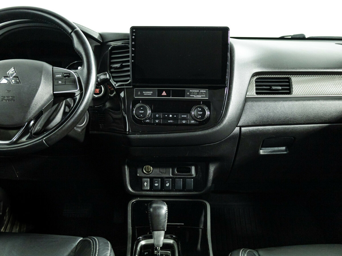Mitsubishi Outlander с пробегом — 2019 год. Фото: #13