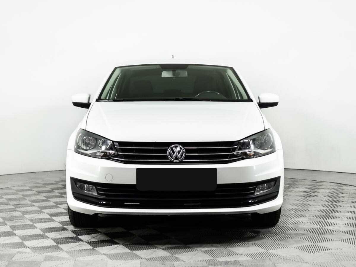 Volkswagen Polo с пробегом — 2015 год. Фото: #1