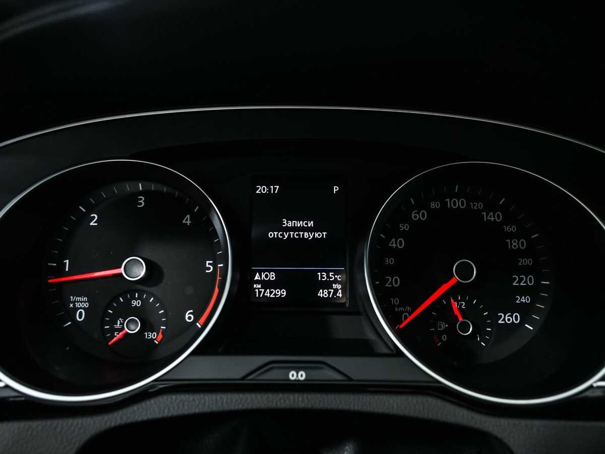 Volkswagen Passat с пробегом — 2018 год. Фото: #9