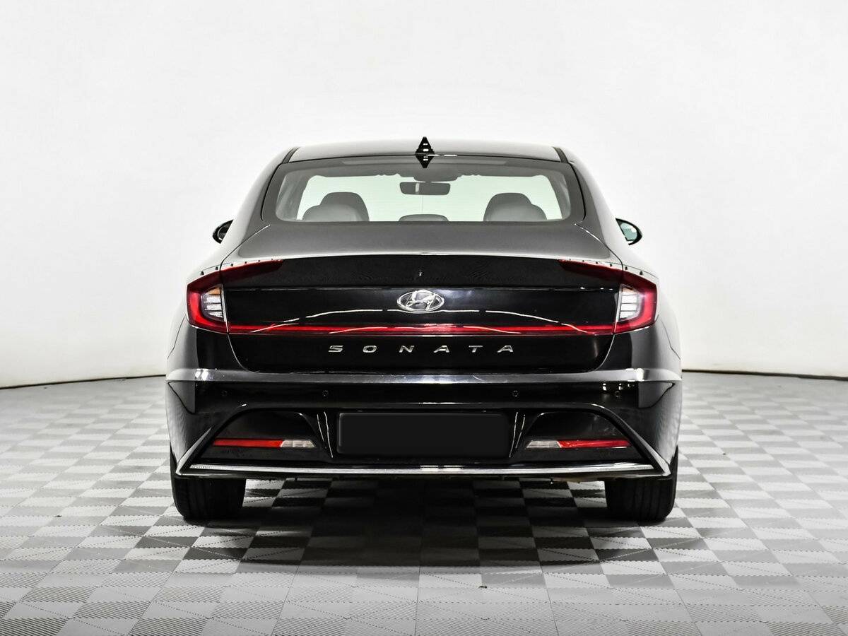 Hyundai Sonata с пробегом — 2021 год. Фото: #4