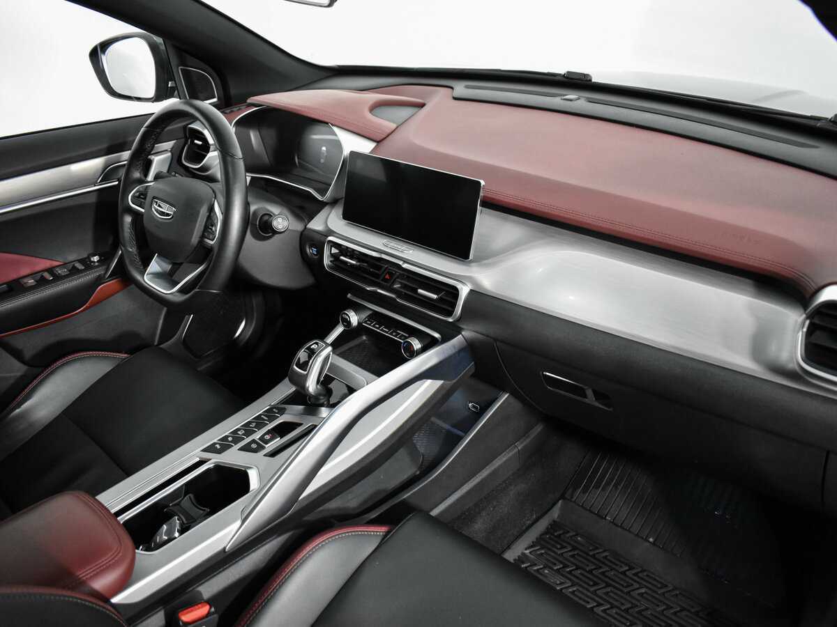 Geely Coolray с пробегом — 2021 год. Фото: #16