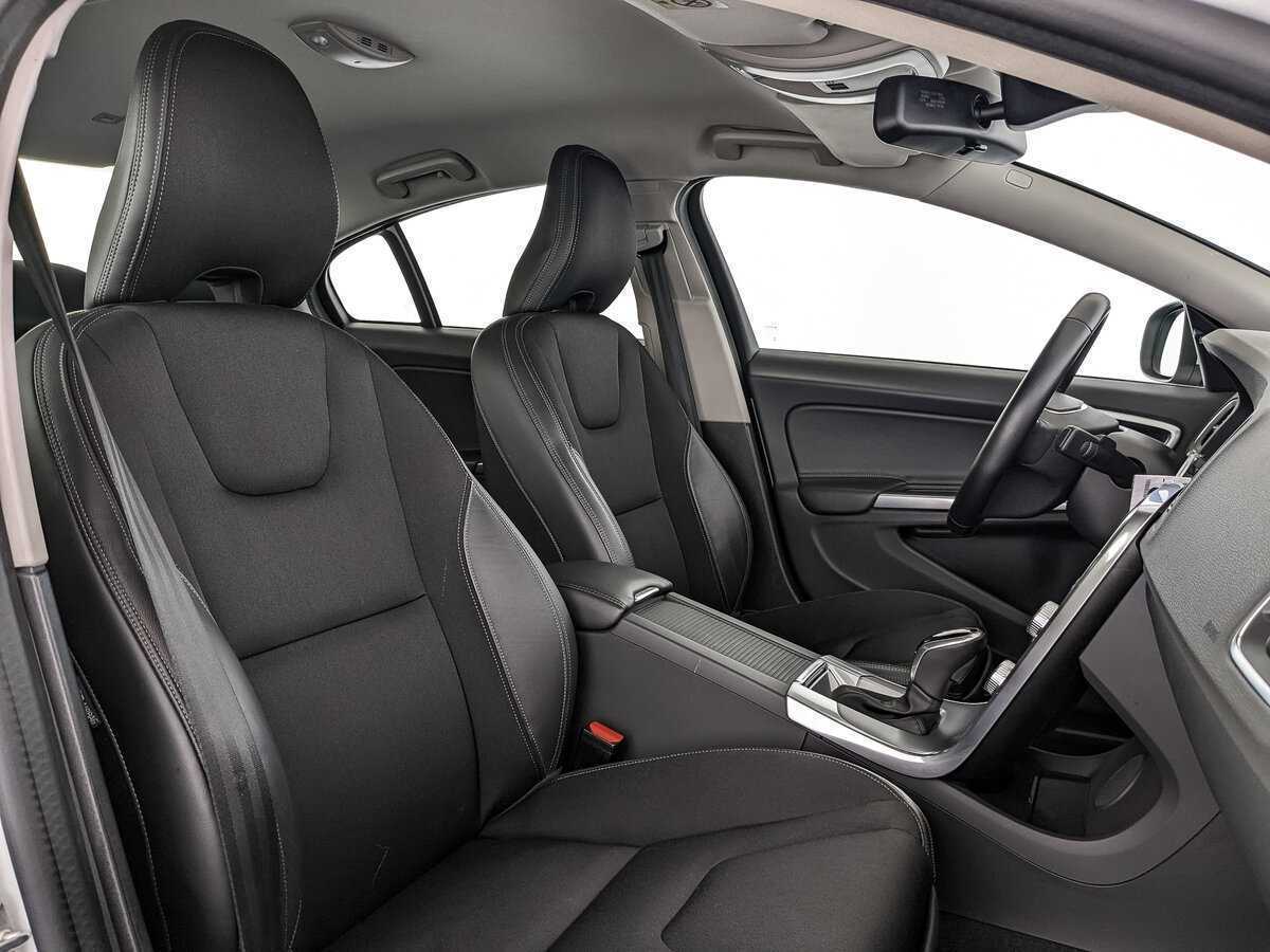 Volvo S60 с пробегом — 2017 год. Фото: #17