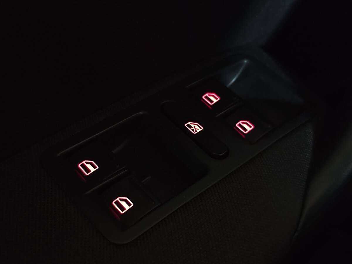 Volkswagen Polo с пробегом — 2018 год. Фото: #18