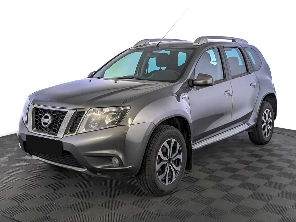 Nissan Terrano с пробегом — 2015 год. Посмотреть фото