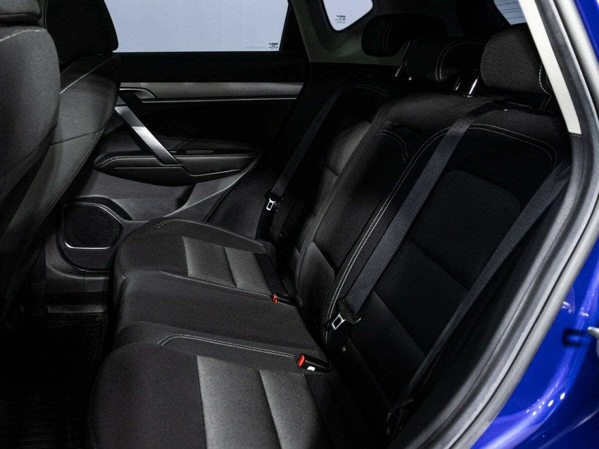 Geely Coolray с пробегом — 2022 год. Фото: #9