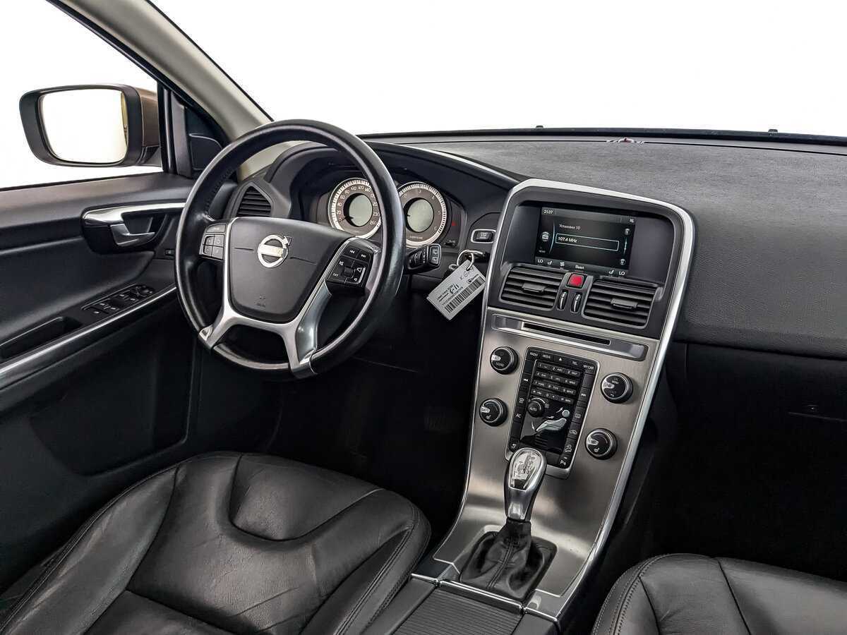 Volvo XC60 с пробегом — 2012 год. Фото: #22