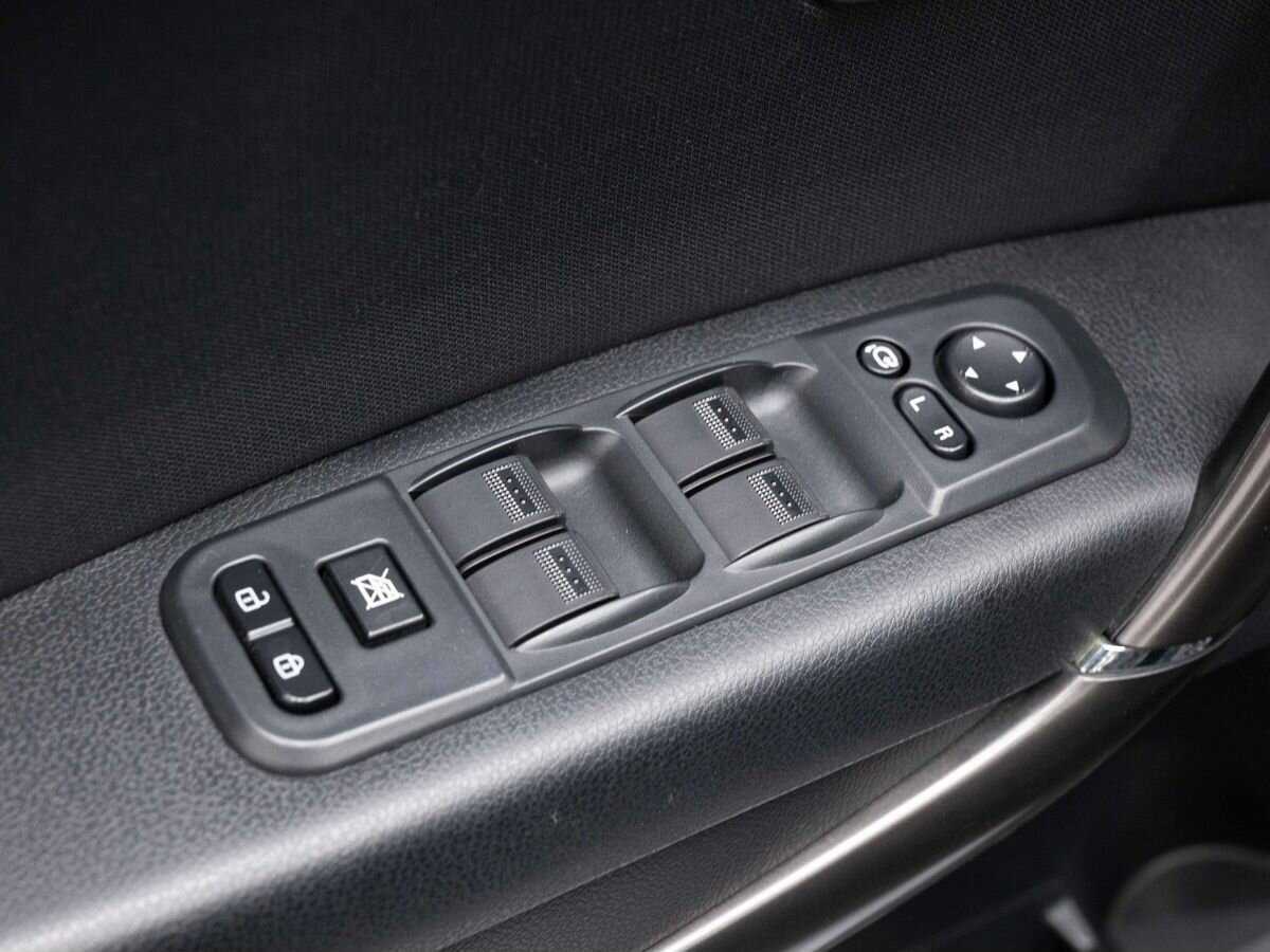 FAW Besturn X80 с пробегом — 2017 год. Фото: #15