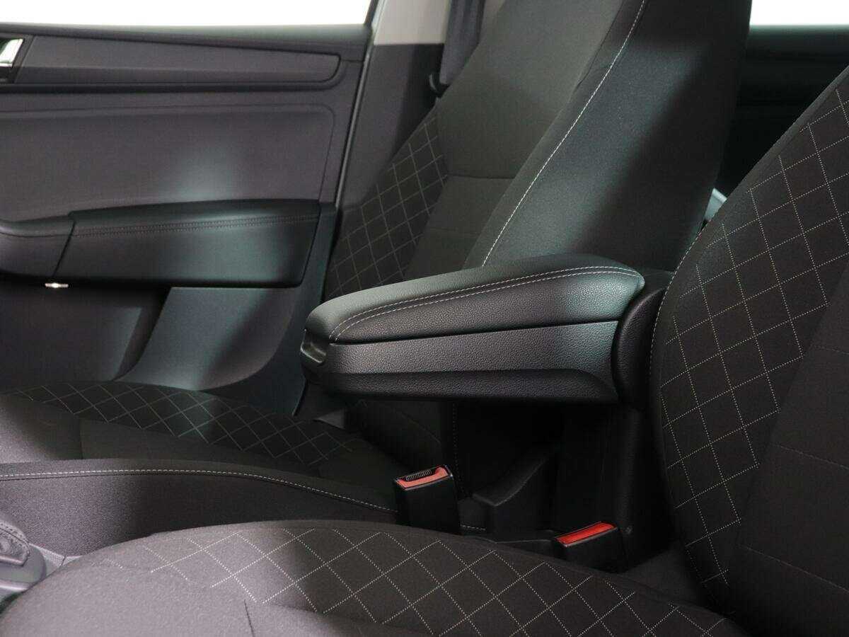 Skoda Rapid с пробегом — 2020 год. Фото: #13