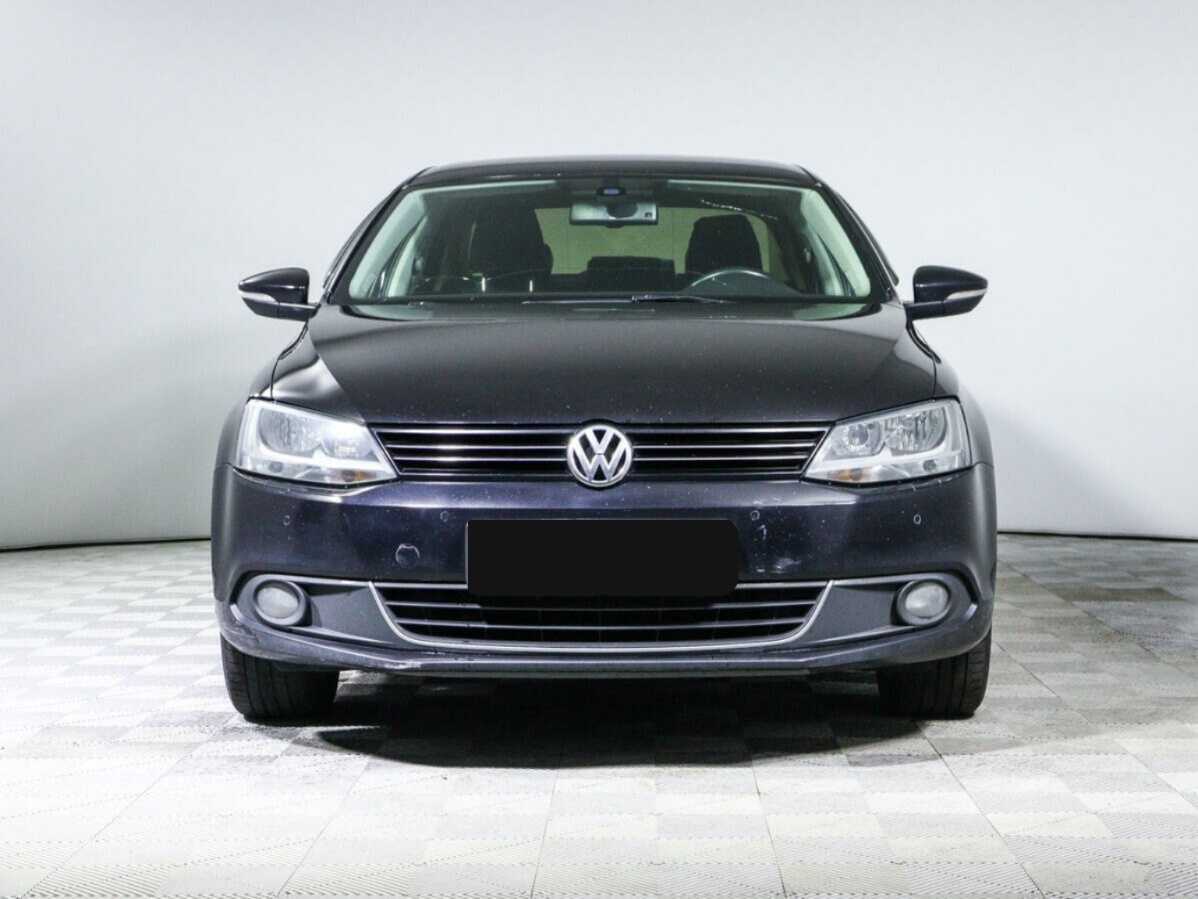 Volkswagen Jetta с пробегом — 2013 год. Фото: #1