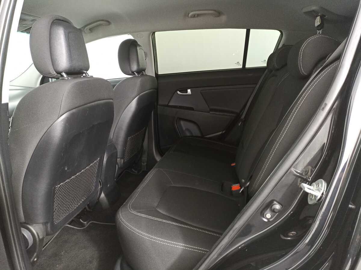 Kia Sportage с пробегом — 2012 год. Фото: #8