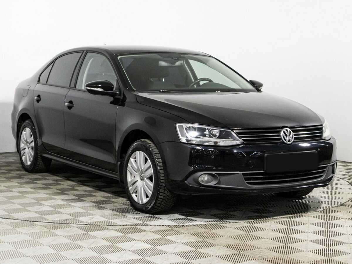 Volkswagen Jetta с пробегом — 2012 год. Фото: #2