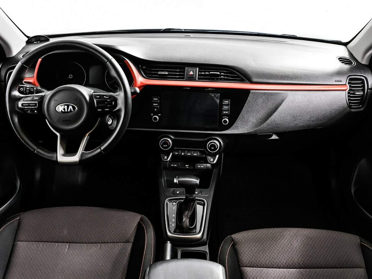 Kia Rio с пробегом — 2020 год. Фото: #10