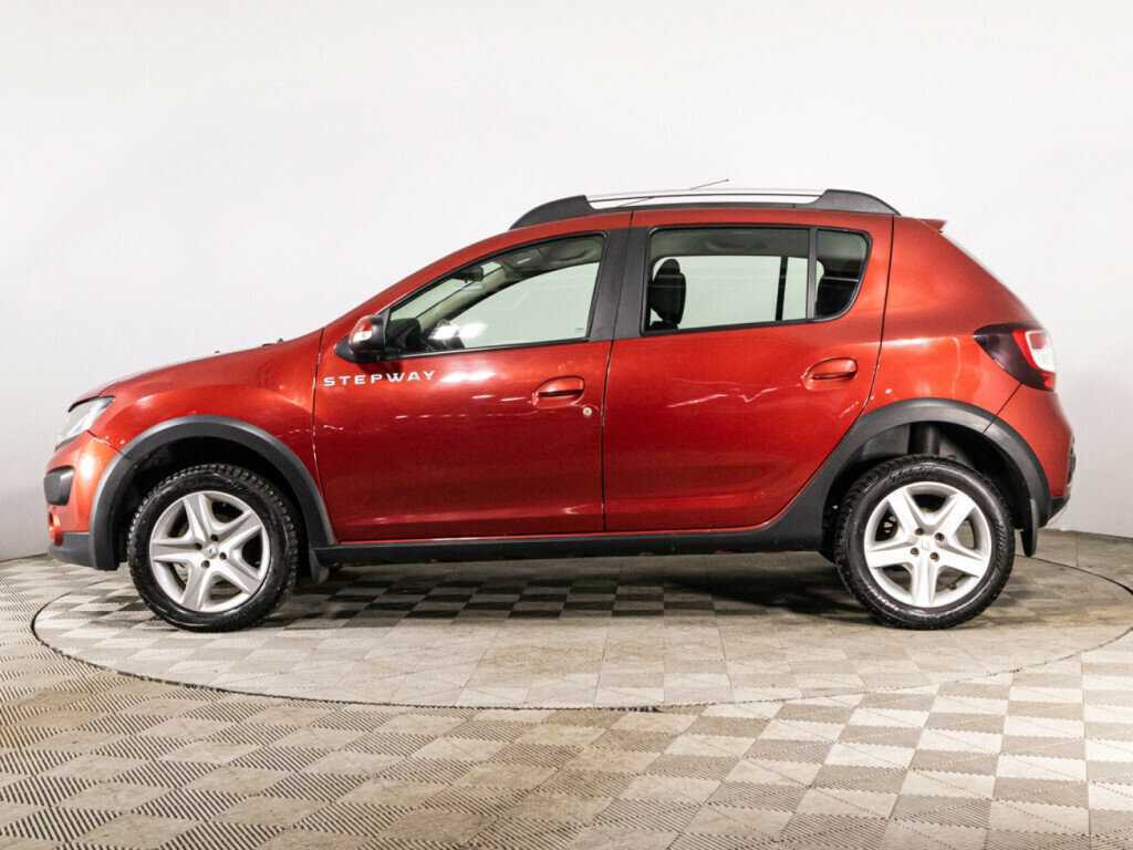 Renault Sandero с пробегом — 2017 год. Фото: #7