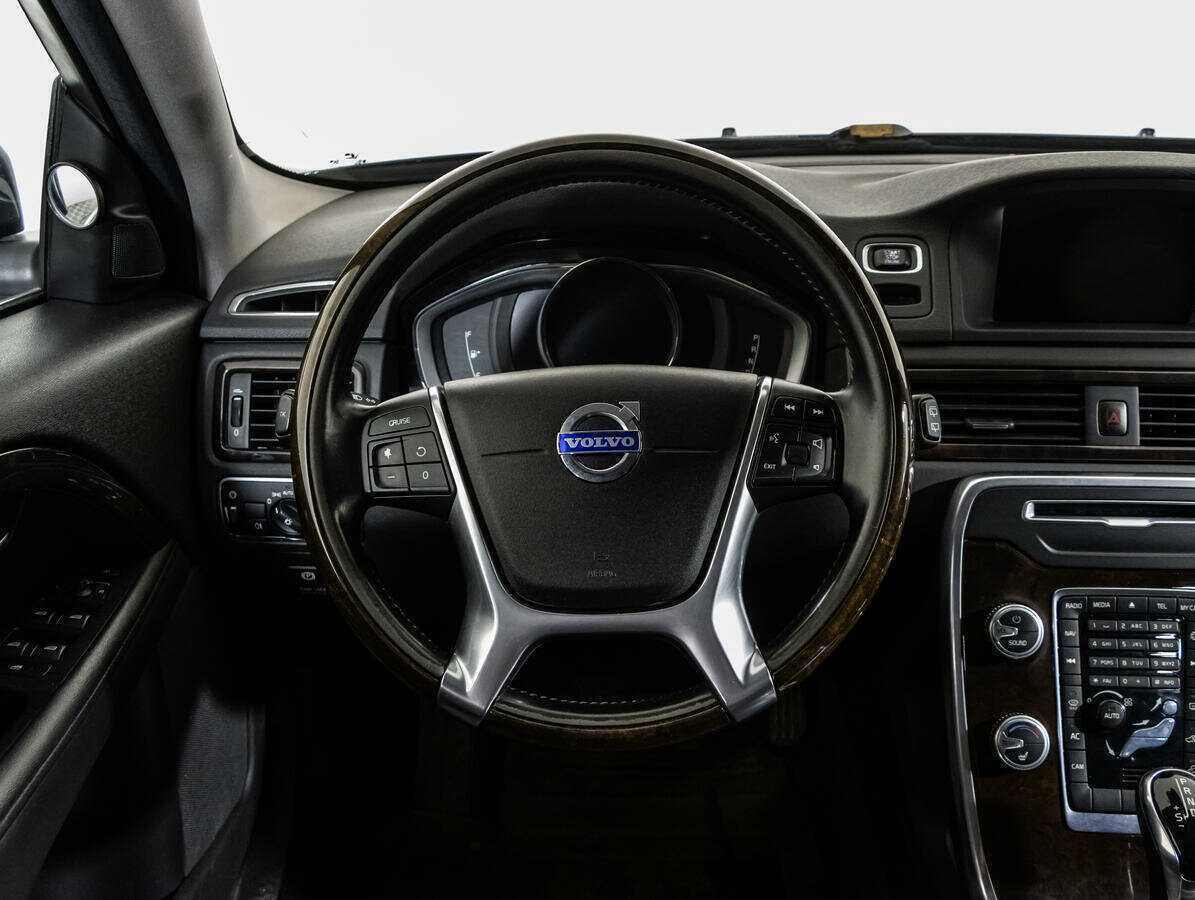 Volvo XC70 с пробегом — 2014 год. Фото: #11