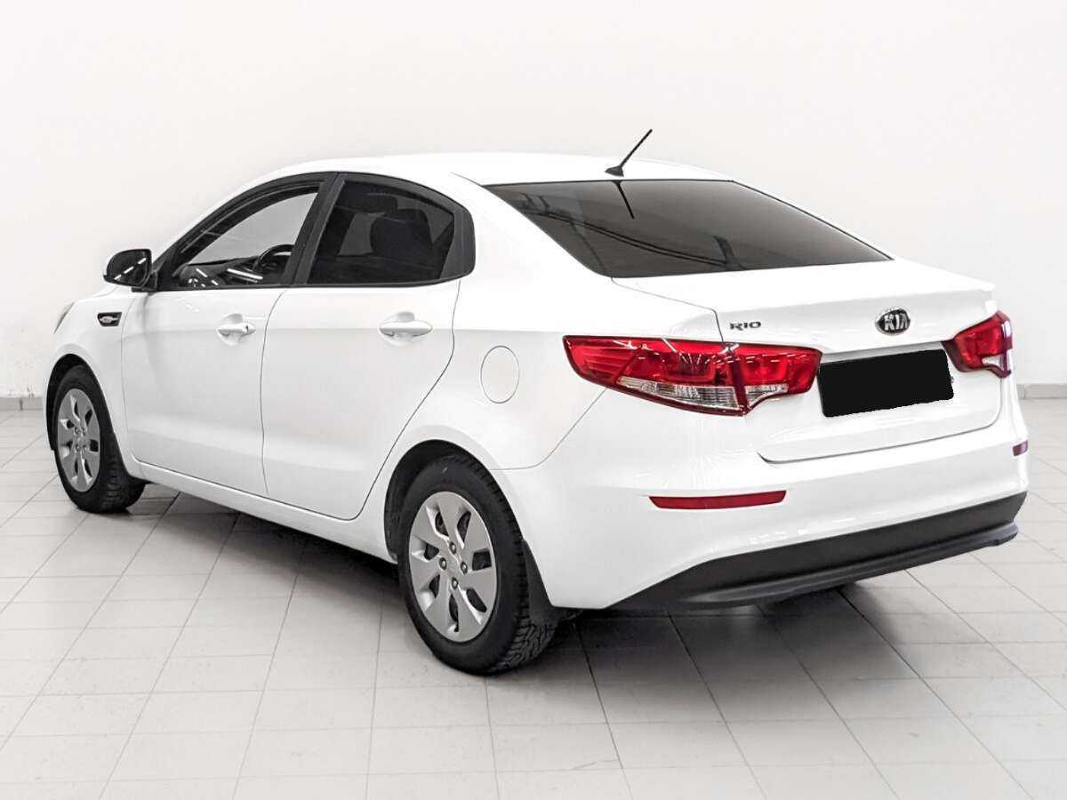 Kia Rio с пробегом — 2016 год. Фото: #6