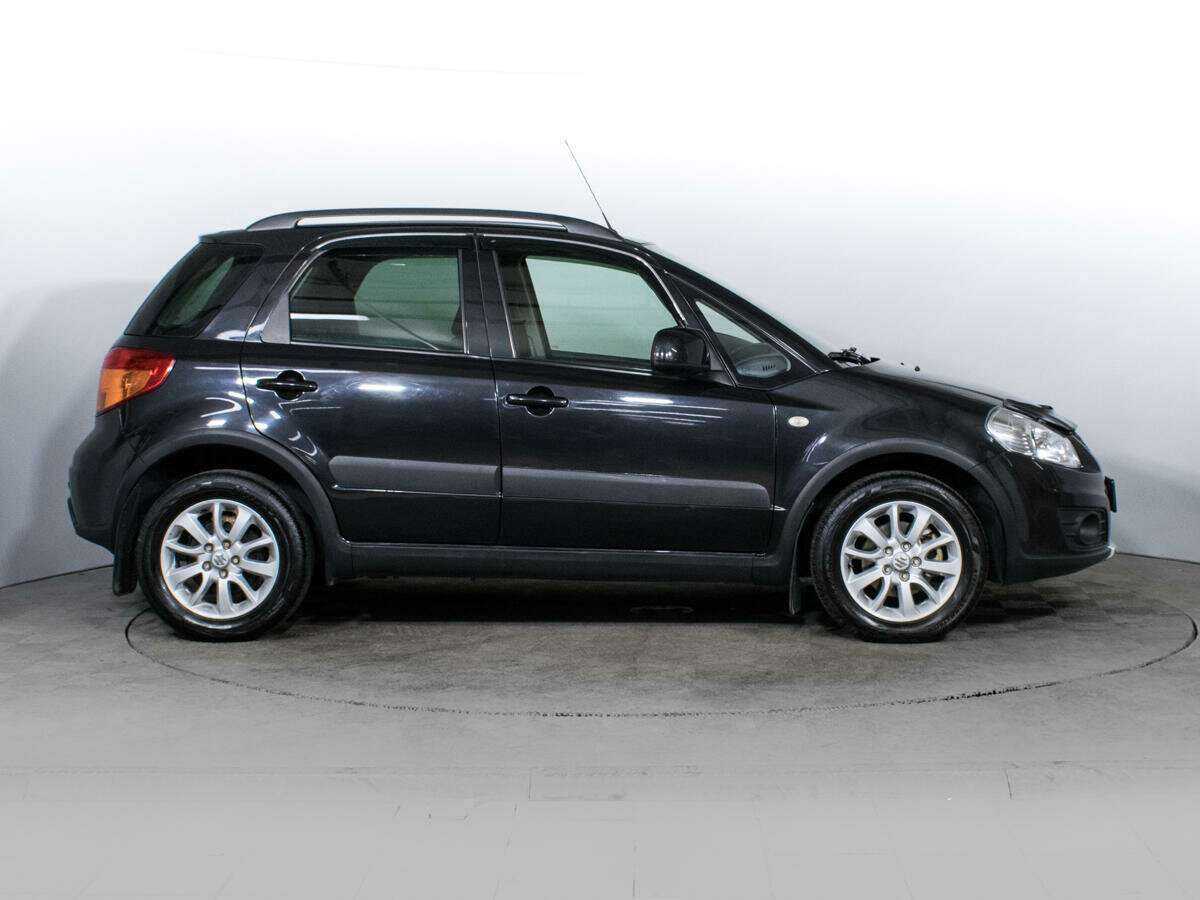 Suzuki SX4 с пробегом — 2014 год. Фото: #3