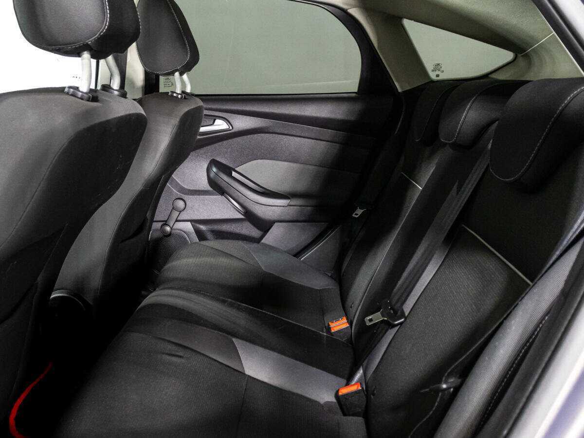 Ford Focus с пробегом — 2012 год. Фото: #9