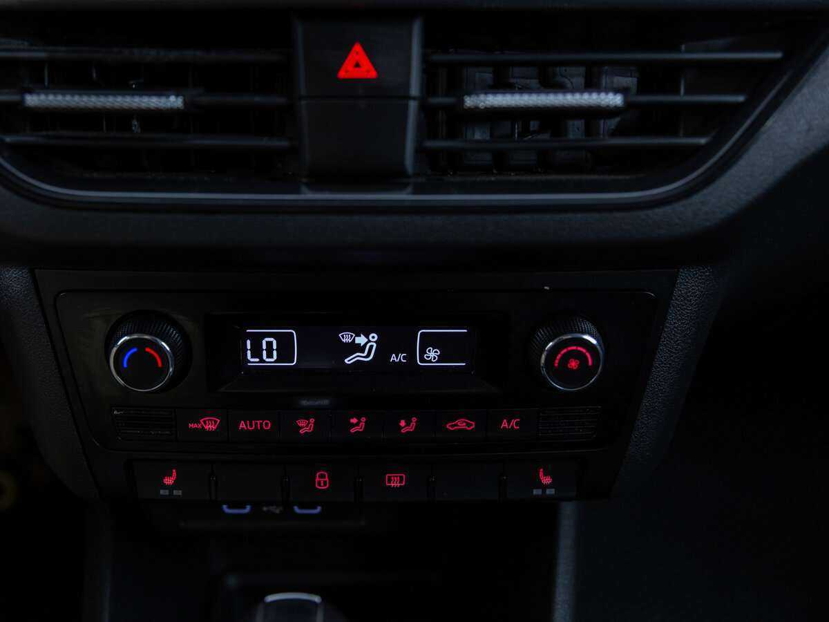 Volkswagen Polo с пробегом — 2020 год. Фото: #13