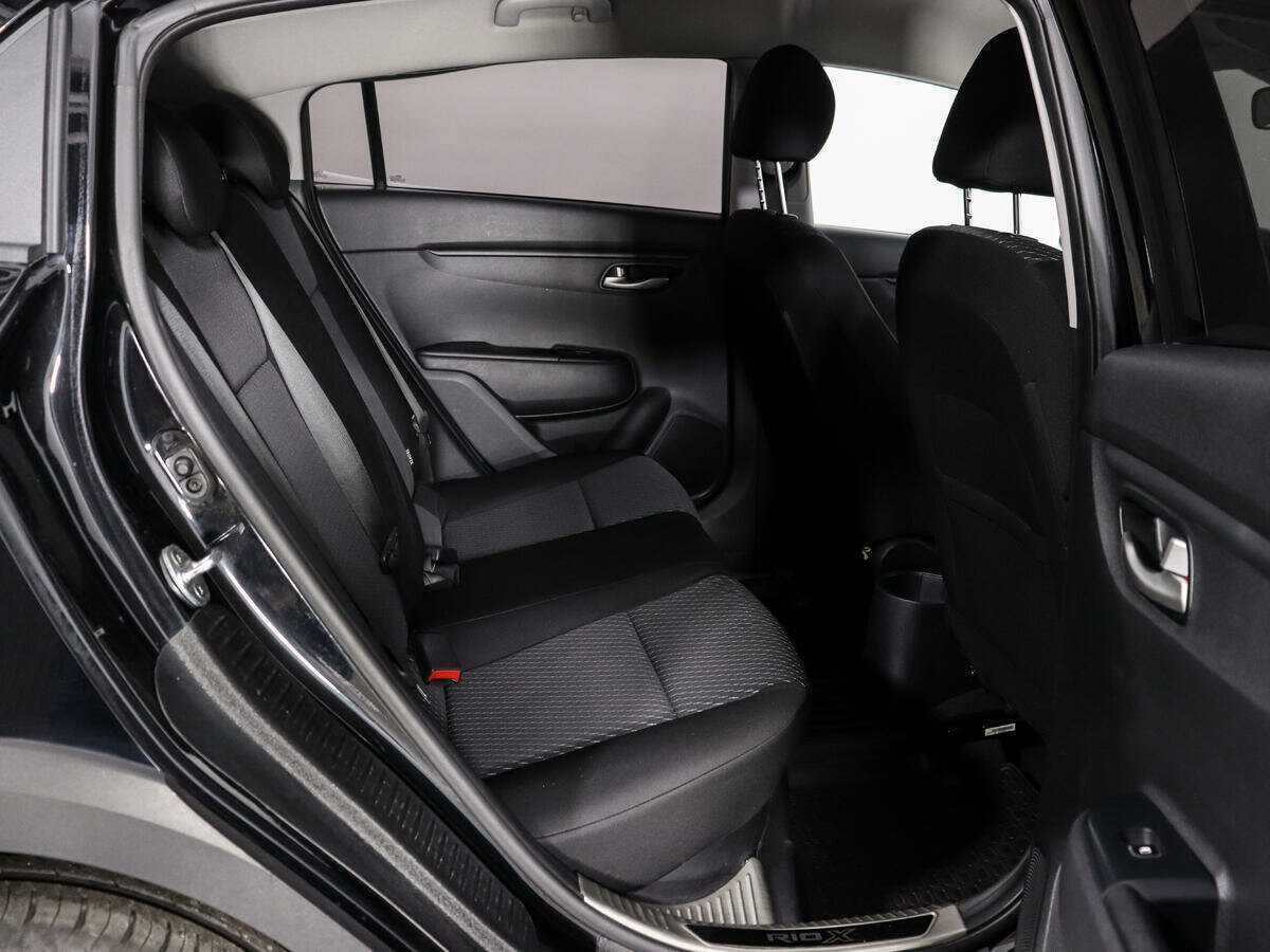 Kia Rio с пробегом — 2018 год. Фото: #11