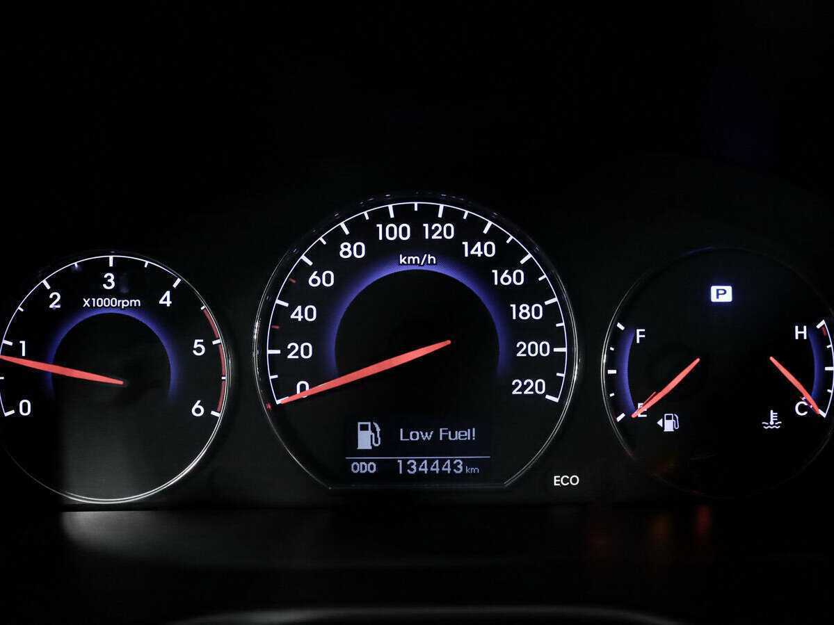 Hyundai Santa Fe с пробегом — 2012 год. Фото: #13