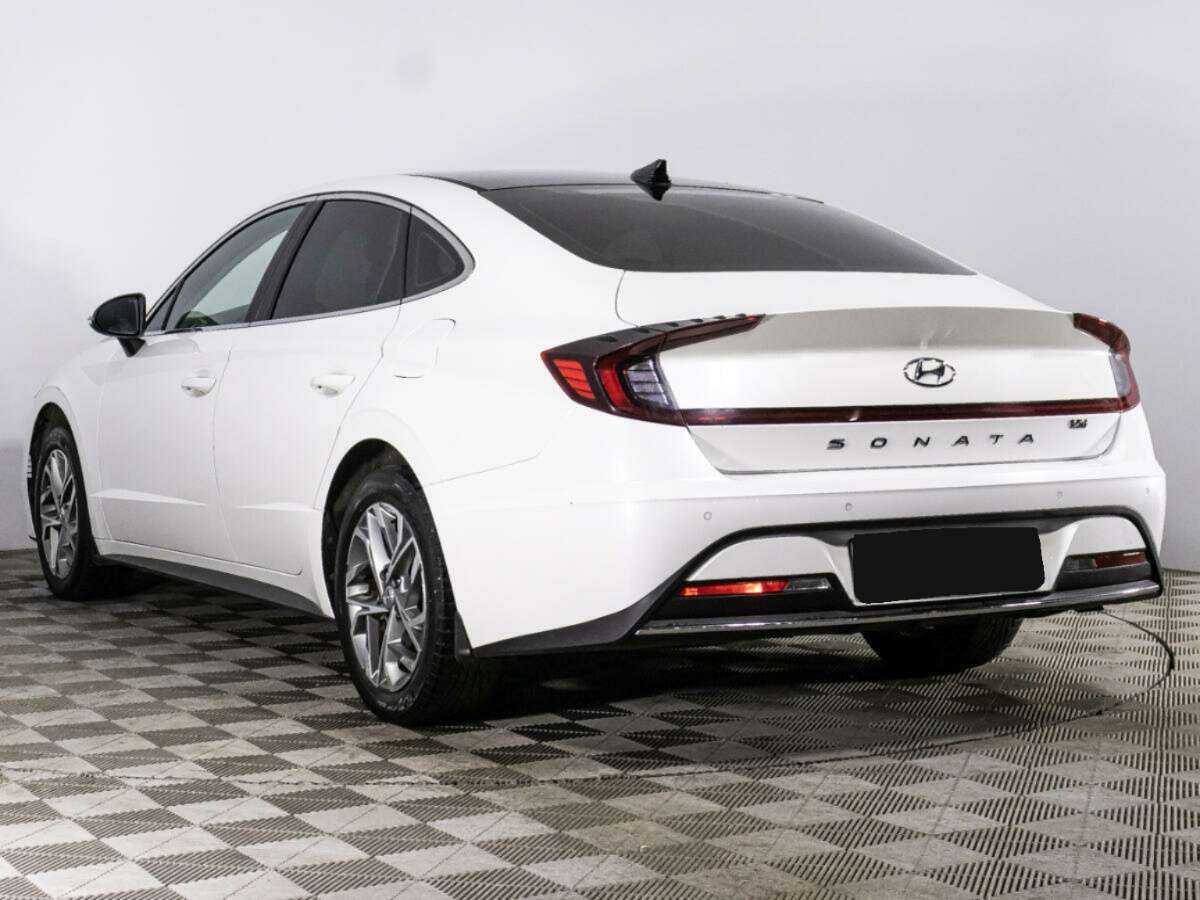 Hyundai Sonata с пробегом — 2021 год. Фото: #6