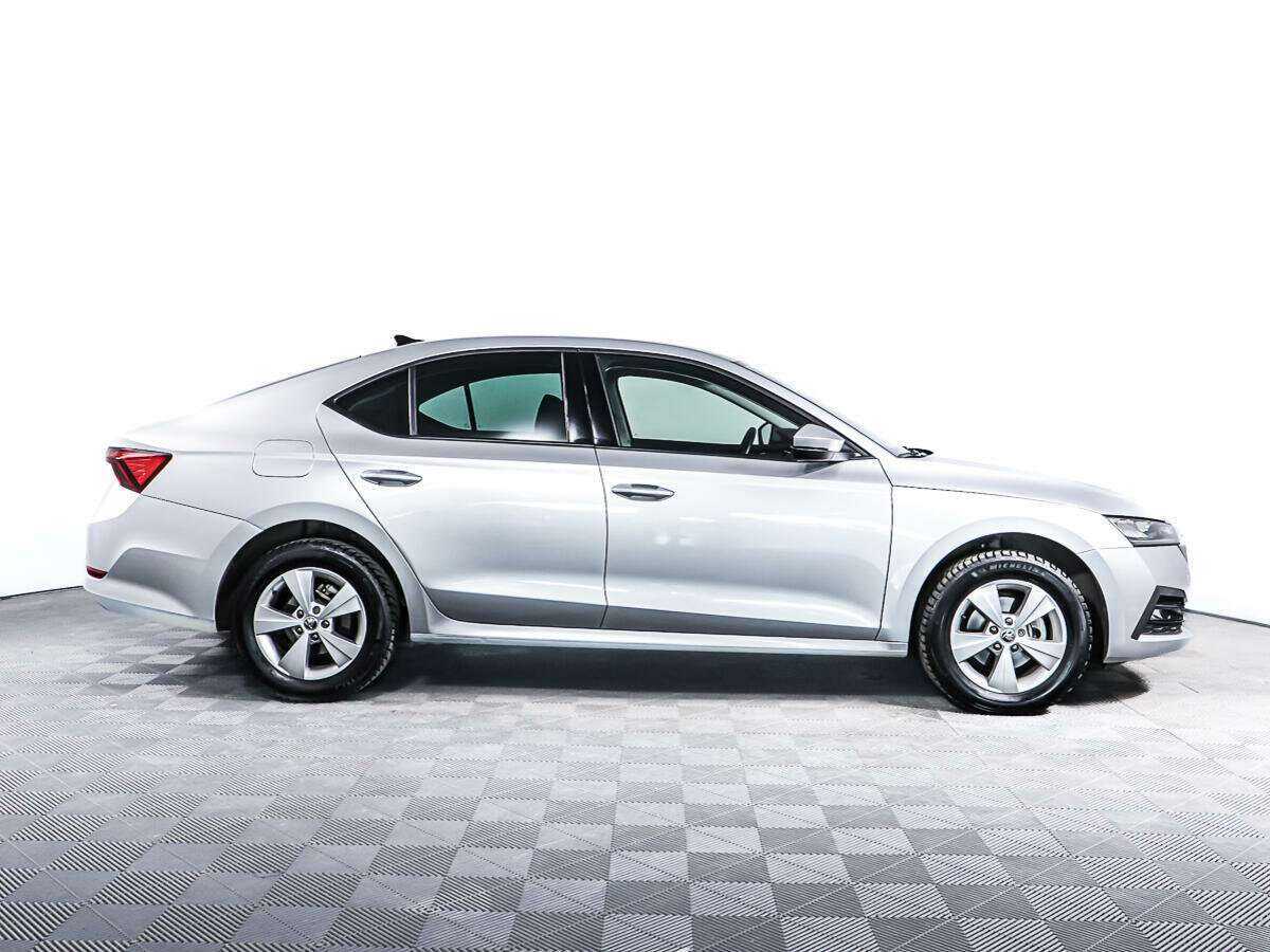 Skoda Octavia с пробегом — 2020 год. Фото: #3