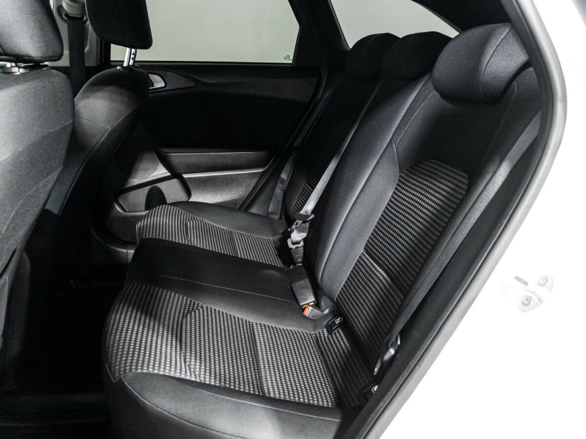 Kia Ceed с пробегом — 2019 год. Фото: #9