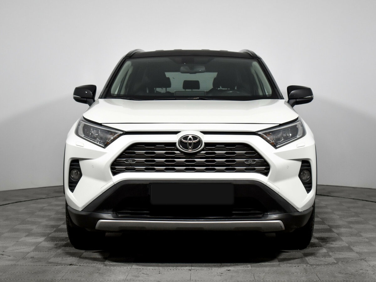 Toyota RAV4 с пробегом — 2019 год. Фото: #1