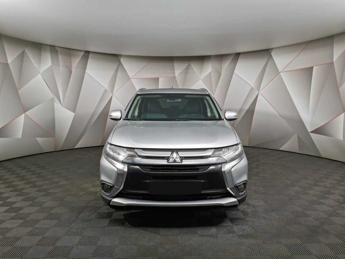 Mitsubishi Outlander с пробегом — 2016 год. Фото: #6